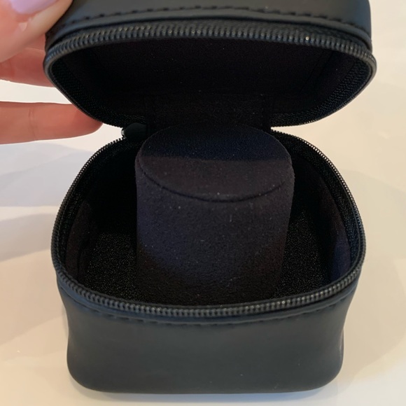 Chanel watch travel case - Picture 7 of 7